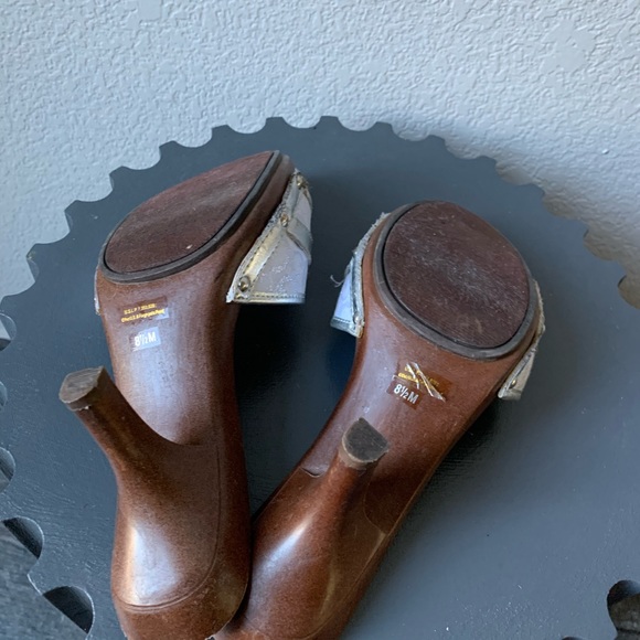 $58🔥Guess white/silver slip on sandals size 8.5US - Picture 4 of 6